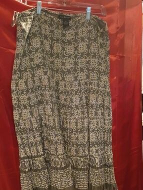 Kim & Cami Olive and Cream Printed Tiered Maxi Skirt